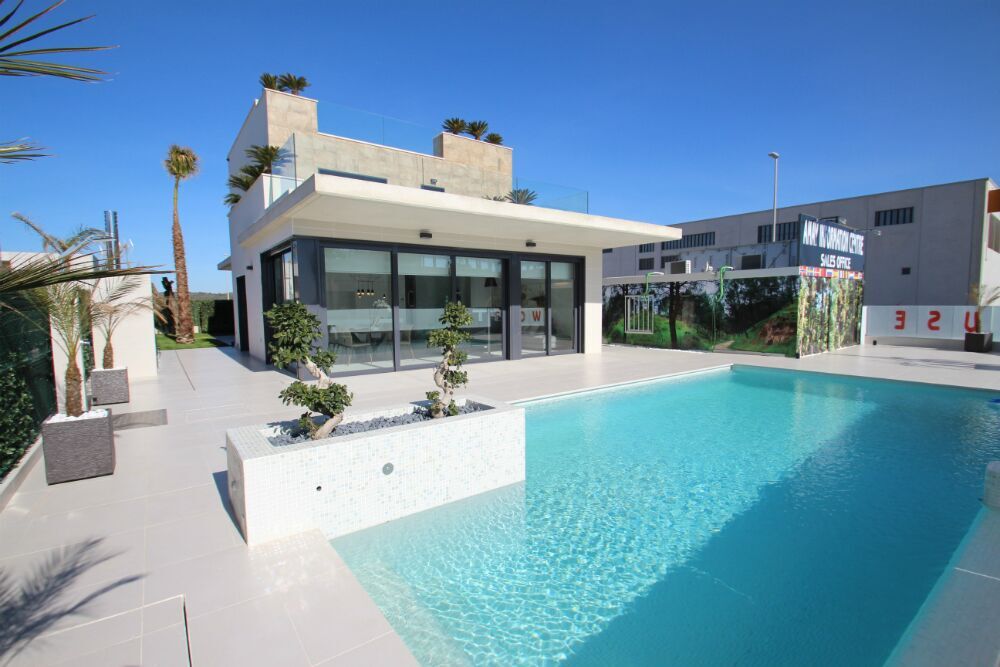 For sale - 4 Bedroom 3 Bathroom villa in San Miguel de Salinas - San Miguel de Salinas  - Alicante