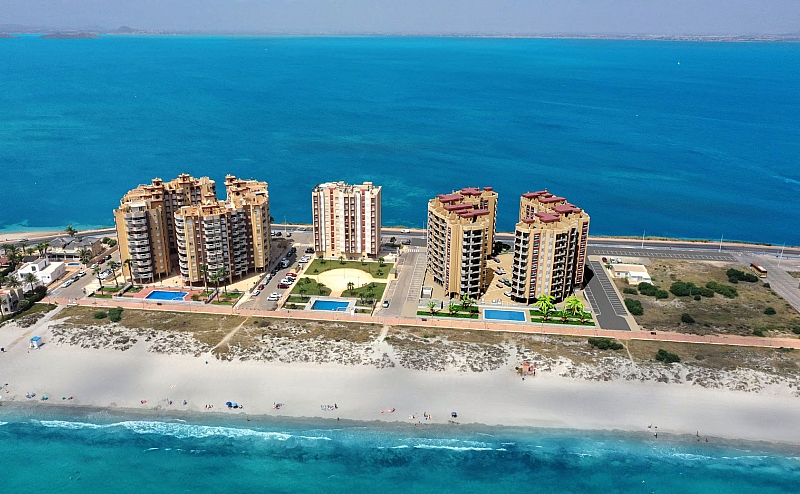 2 Bedroom 2 Bathroom apartment in La Manga del Mar Menor