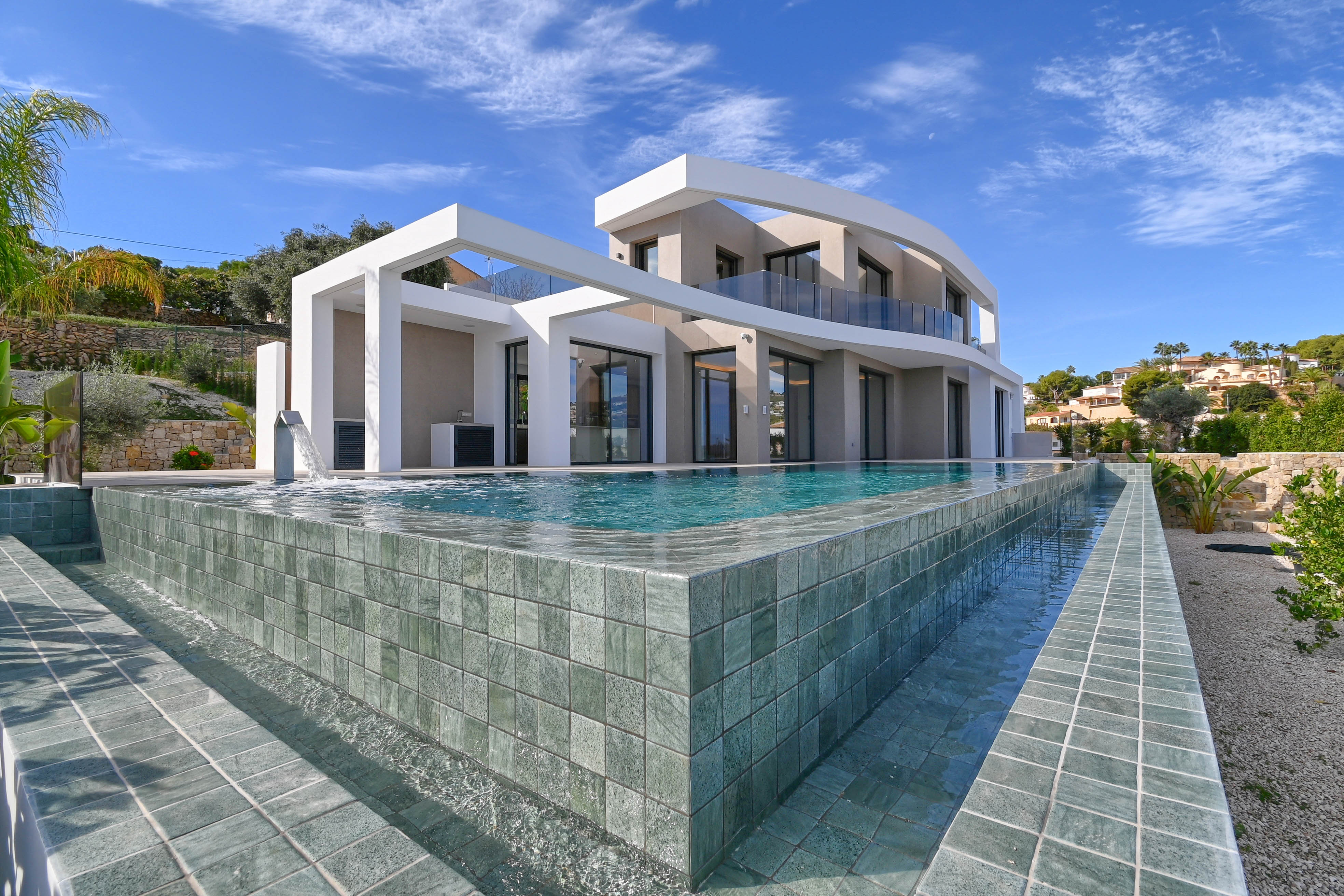 For sale - 4 Bedroom 4 Bathroom villa in Benissa - Benissa  - Alicante