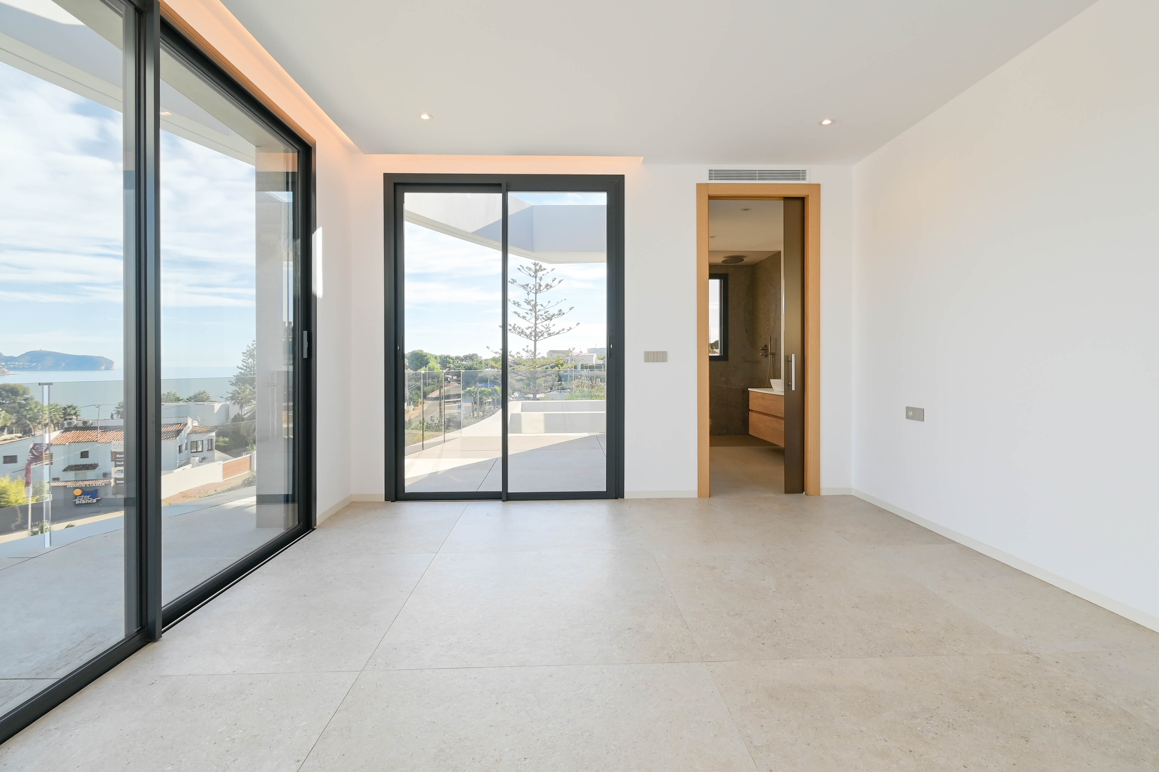 For sale - 4 Bedroom 4 Bathroom villa in Benissa - Benissa  - Alicante