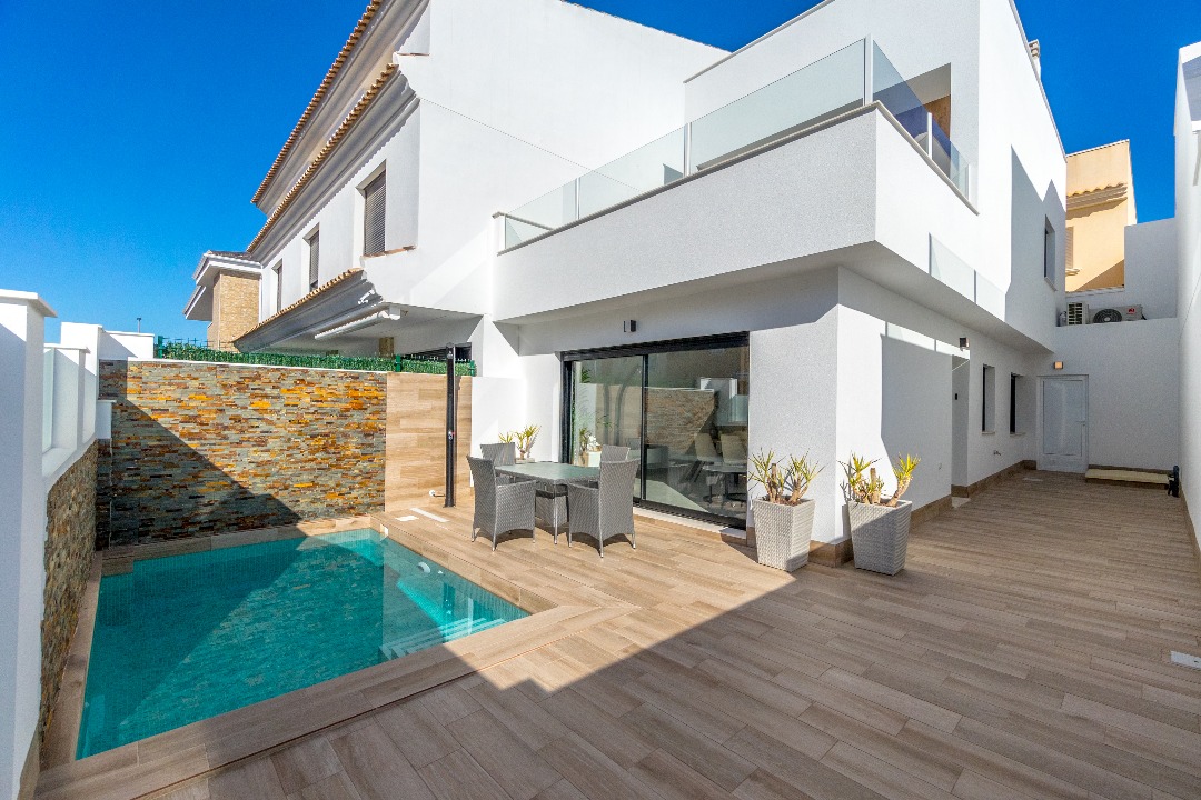 For sale - 3 Bedroom 2 Bathroom terraced in San Pedro del Pinatar - San Pedro del Pinatar  - Murcia