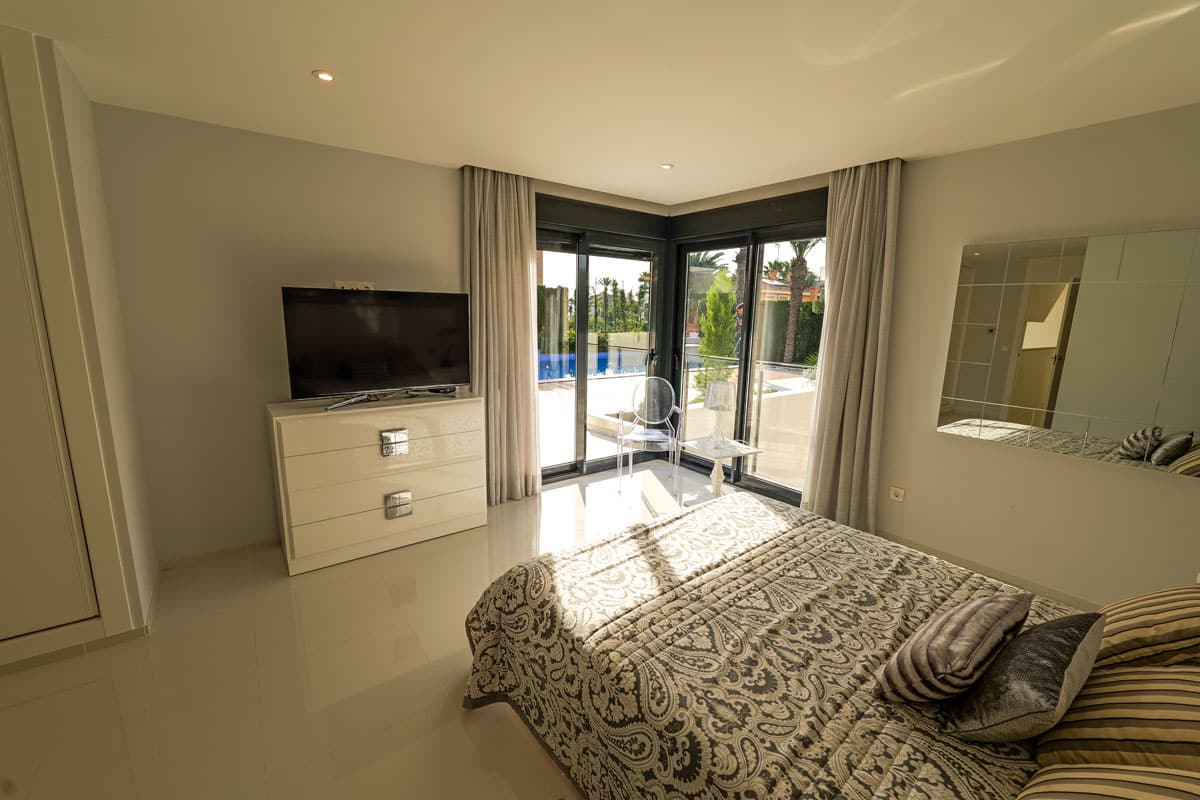 For sale - 3 Bedroom 3 Bathroom villa in Torrevieja - Torrevieja  - Alicante