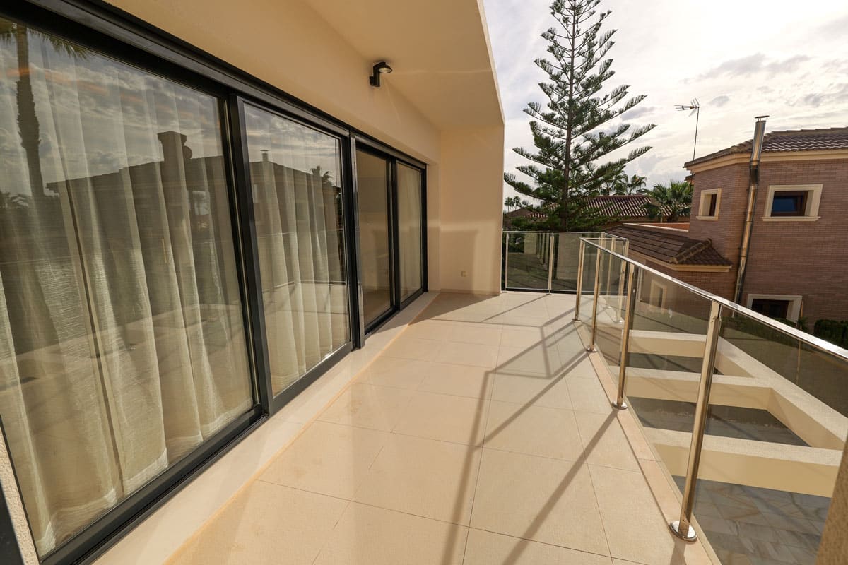 For sale - 3 Bedroom 3 Bathroom villa in Torrevieja - Torrevieja  - Alicante