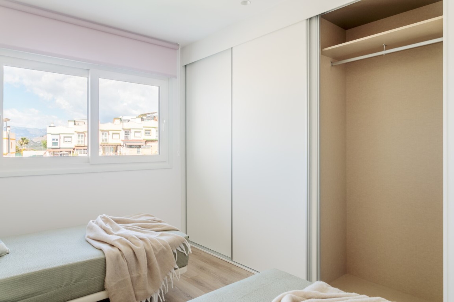 For sale - 4 Bedroom 2 Bathroom terraced in Finestrat - Finestrat  - Alicante
