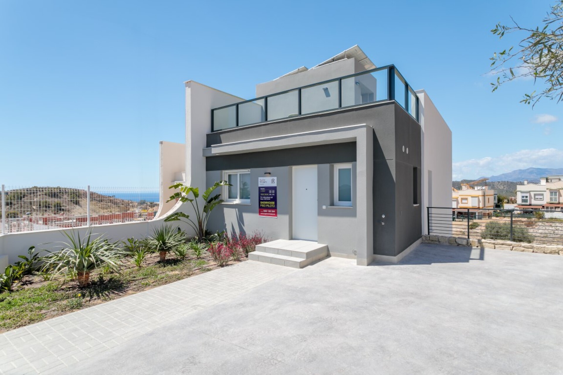 For sale - 4 Bedroom 2 Bathroom terraced in Finestrat - Finestrat  - Alicante
