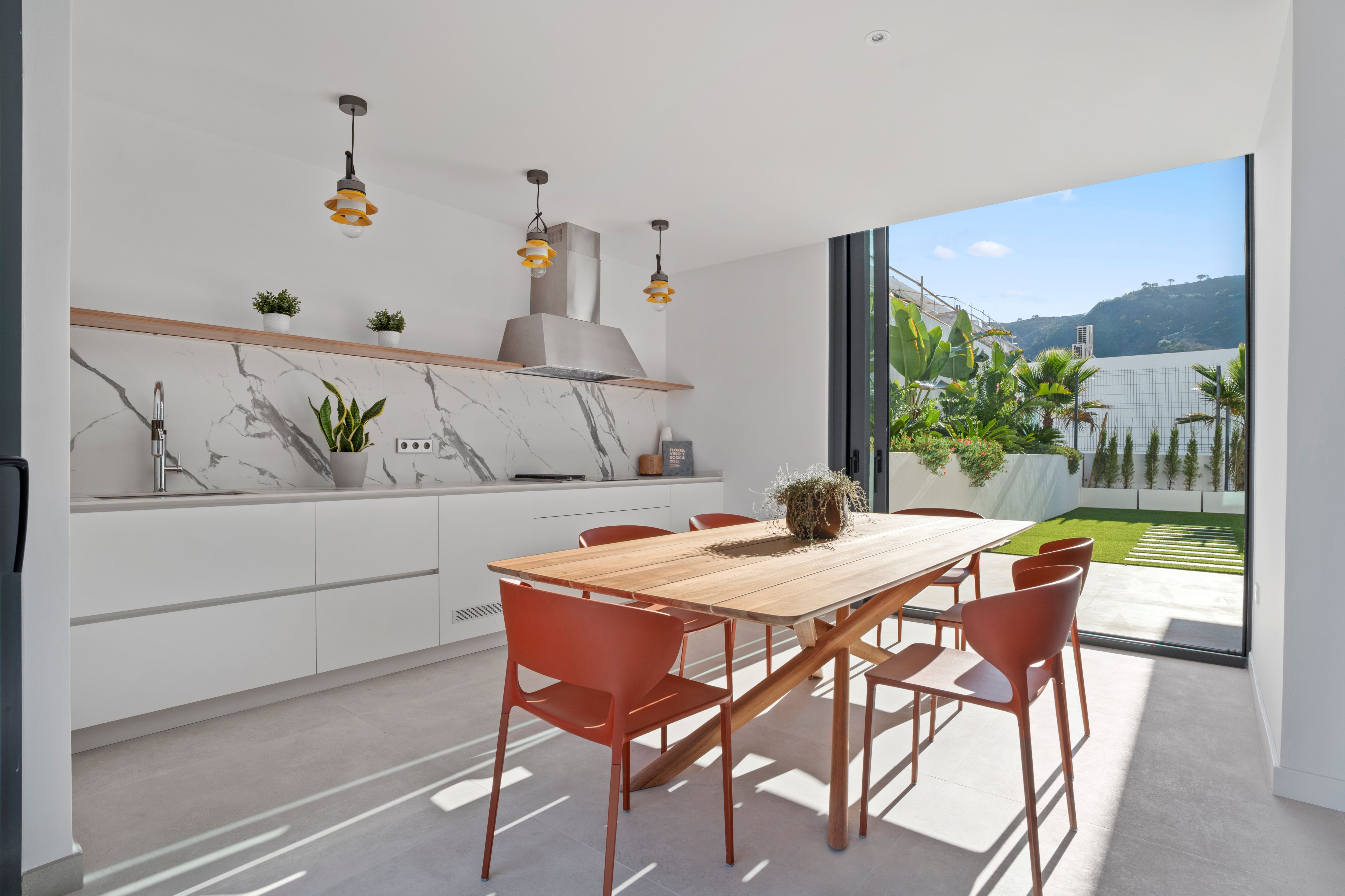 For sale - 4 Bedroom 4 Bathroom villa in Benidorm - Benidorm  - Alicante