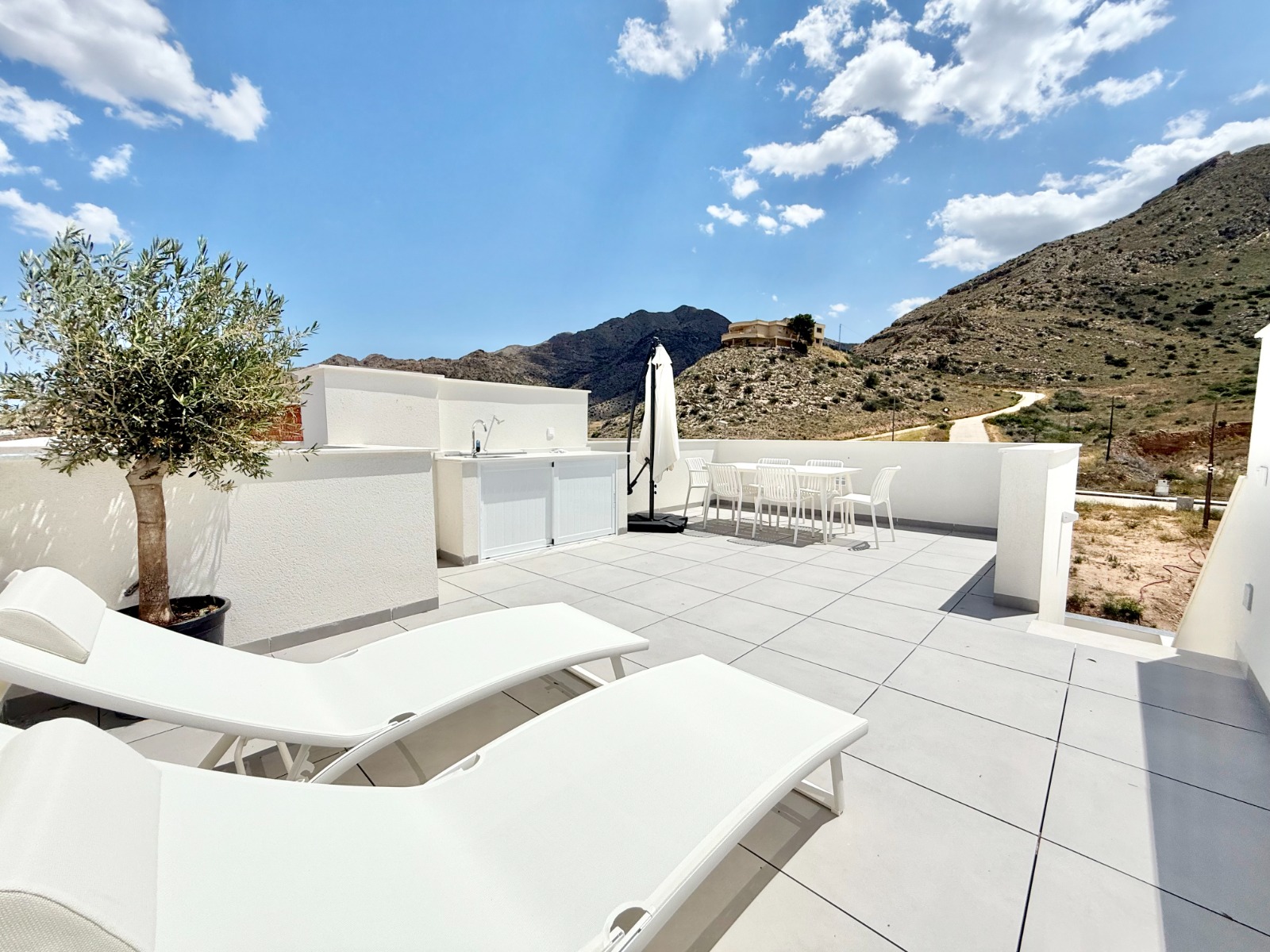 For sale - 3 Bedroom 2 Bathroom low-bungalow in Cox - Cox  - Alicante