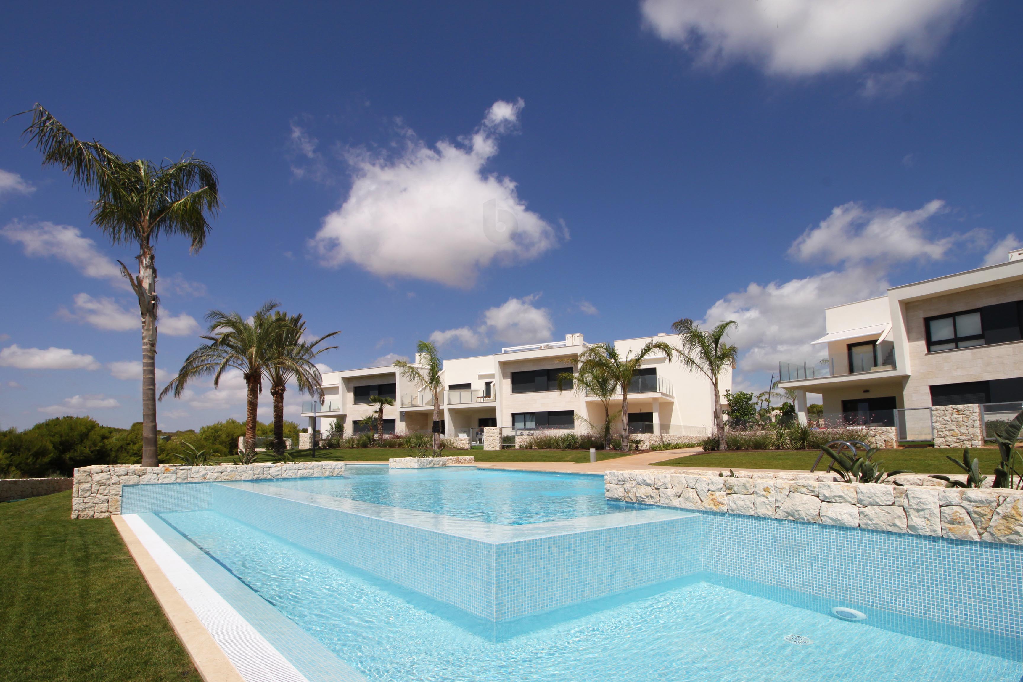 For sale - 3 Bedroom 2 Bathroom ground-floor in Pinar de Campoverde - Pinar de Campoverde  - Alicante