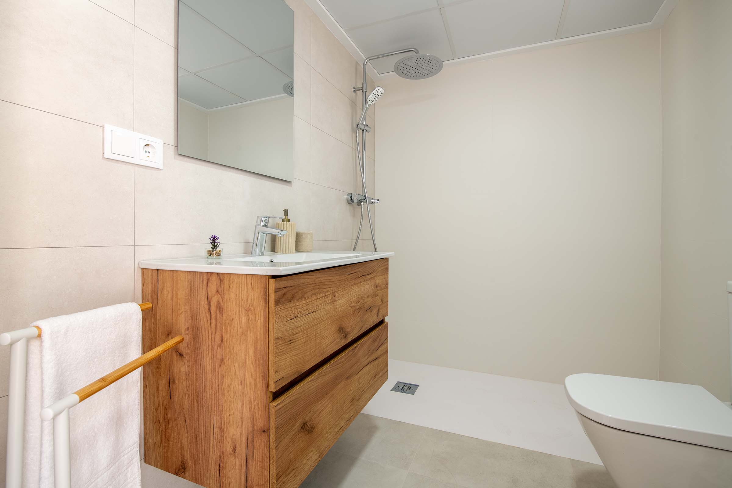 For sale - 3 Bedroom 2 Bathroom terraced in Cox - Cox  - Alicante