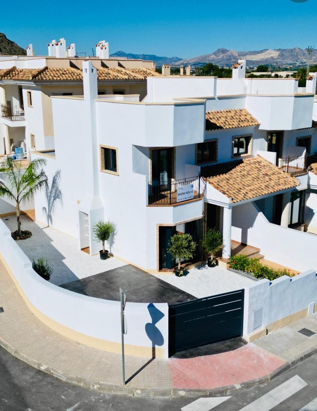 For sale - 3 Bedroom 2 Bathroom terraced in Cox - Cox  - Alicante