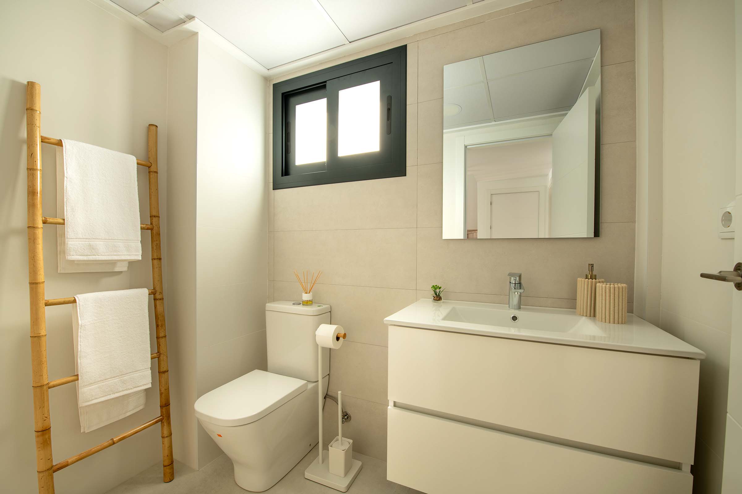 For sale - 3 Bedroom 2 Bathroom terraced in Cox - Cox  - Alicante
