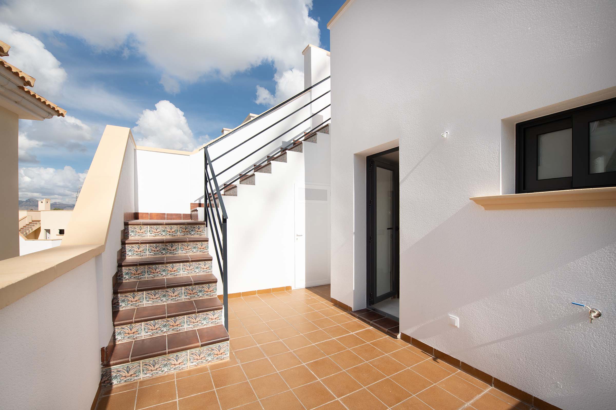 For sale - 3 Bedroom 2 Bathroom terraced in Cox - Cox  - Alicante