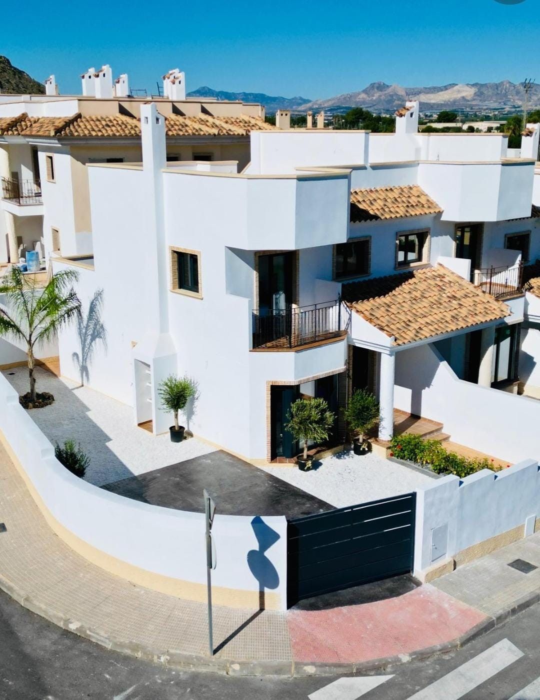 For sale - 3 Bedroom 2 Bathroom terraced in Cox - Cox  - Alicante