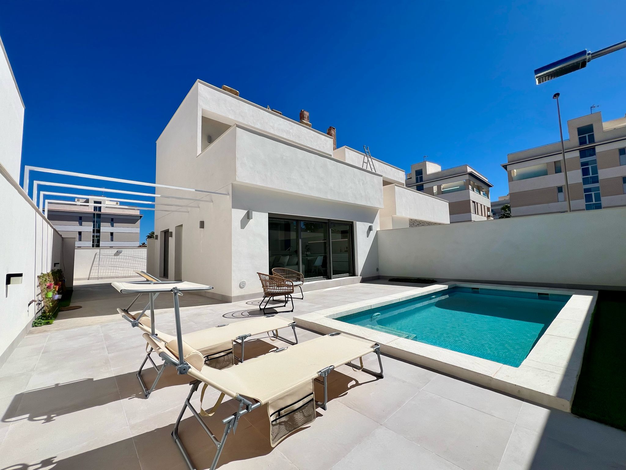 For sale - 3 Bedroom 2 Bathroom detached in Orihuela Costa - Orihuela Costa  - Alicante