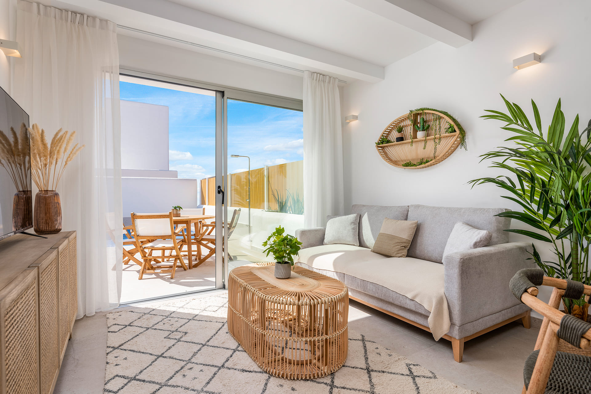 For sale - 3 Bedroom 2 Bathroom low-bungalow in Dolores - Dolores  - Alicante