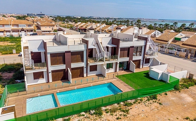 2 Bedroom 2 Bathroom low-bungalow in San Pedro del Pinatar