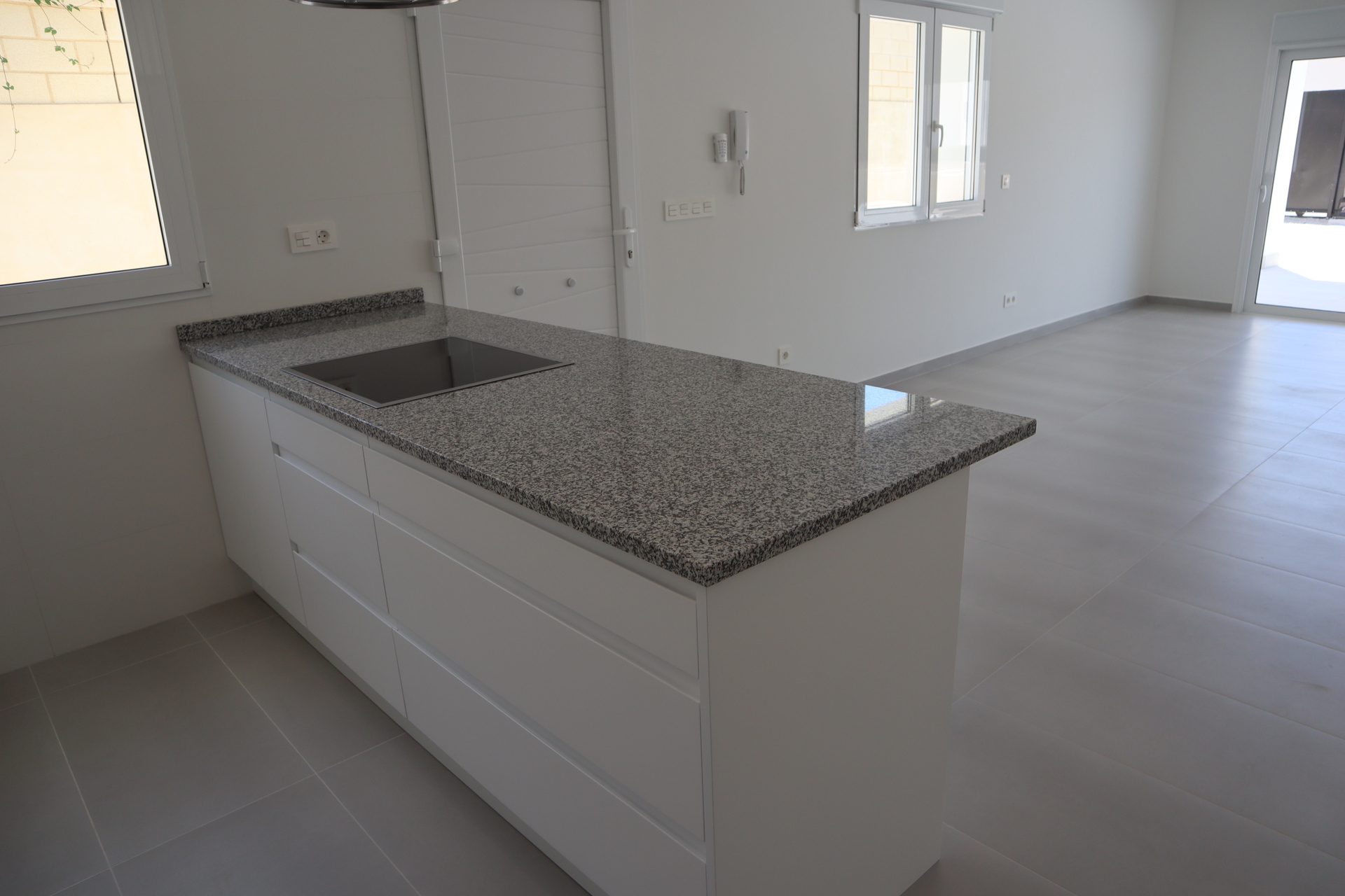 For sale - 3 Bedroom 2 Bathroom terraced in la Romana - la Romana  - Alicante