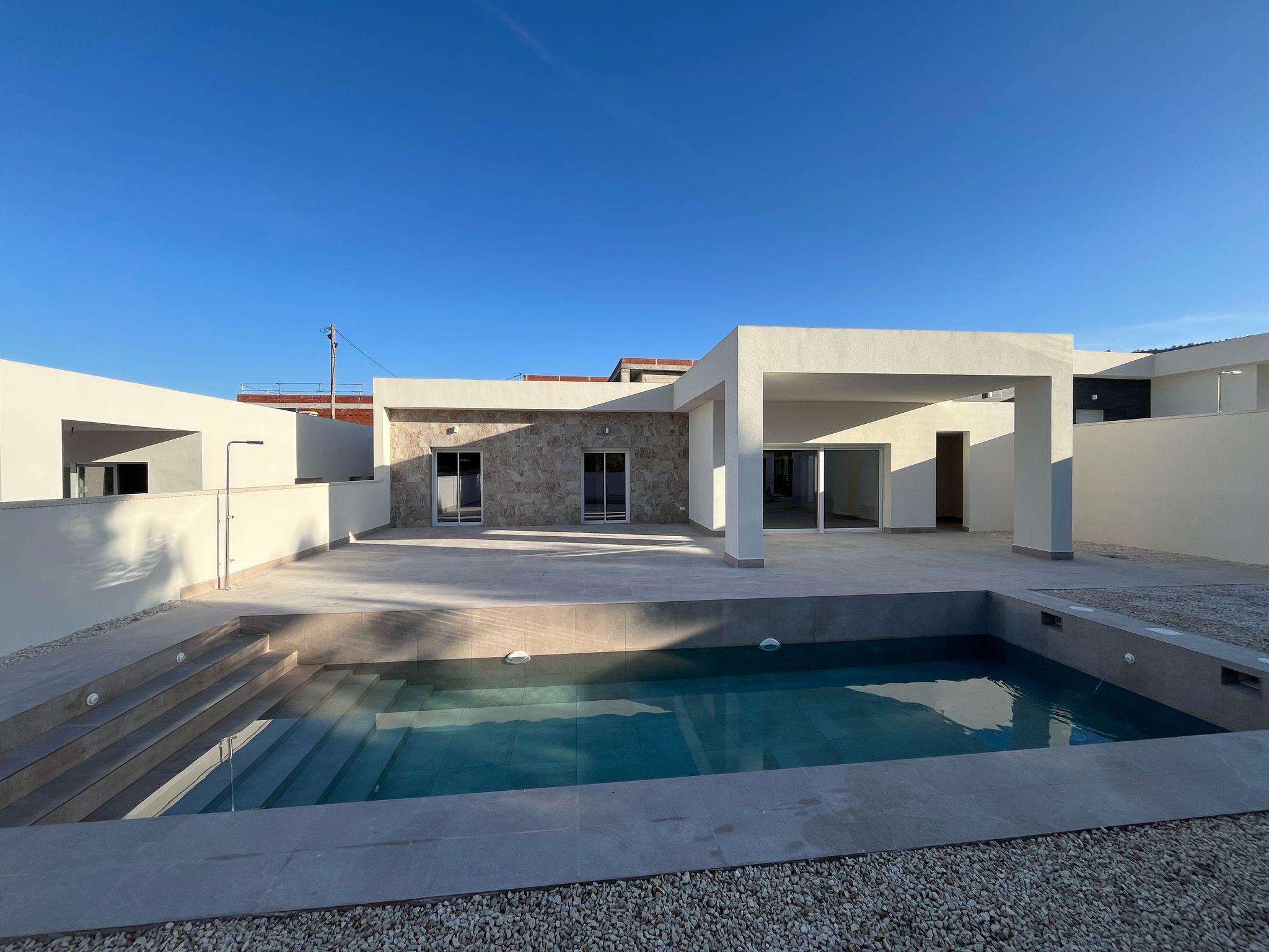 For sale - 3 Bedroom 2 Bathroom terraced in la Romana - la Romana  - Alicante