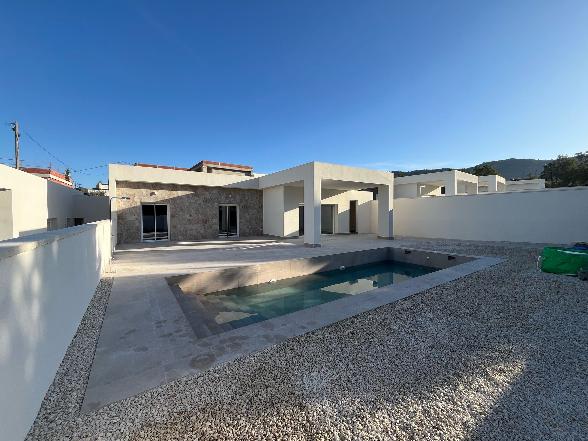 For sale - 3 Bedroom 2 Bathroom terraced in la Romana - la Romana  - Alicante