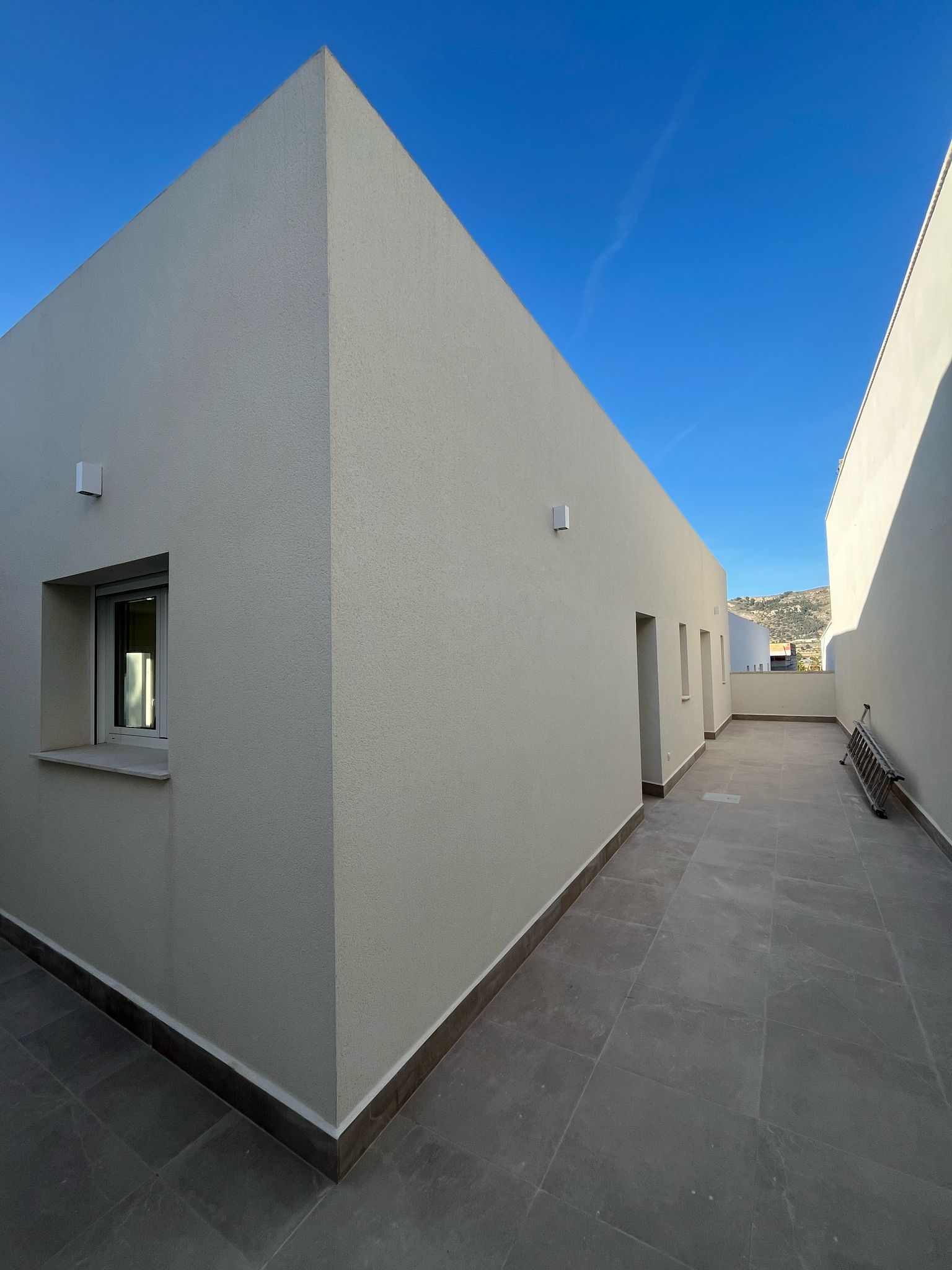 For sale - 3 Bedroom 2 Bathroom terraced in la Romana - la Romana  - Alicante