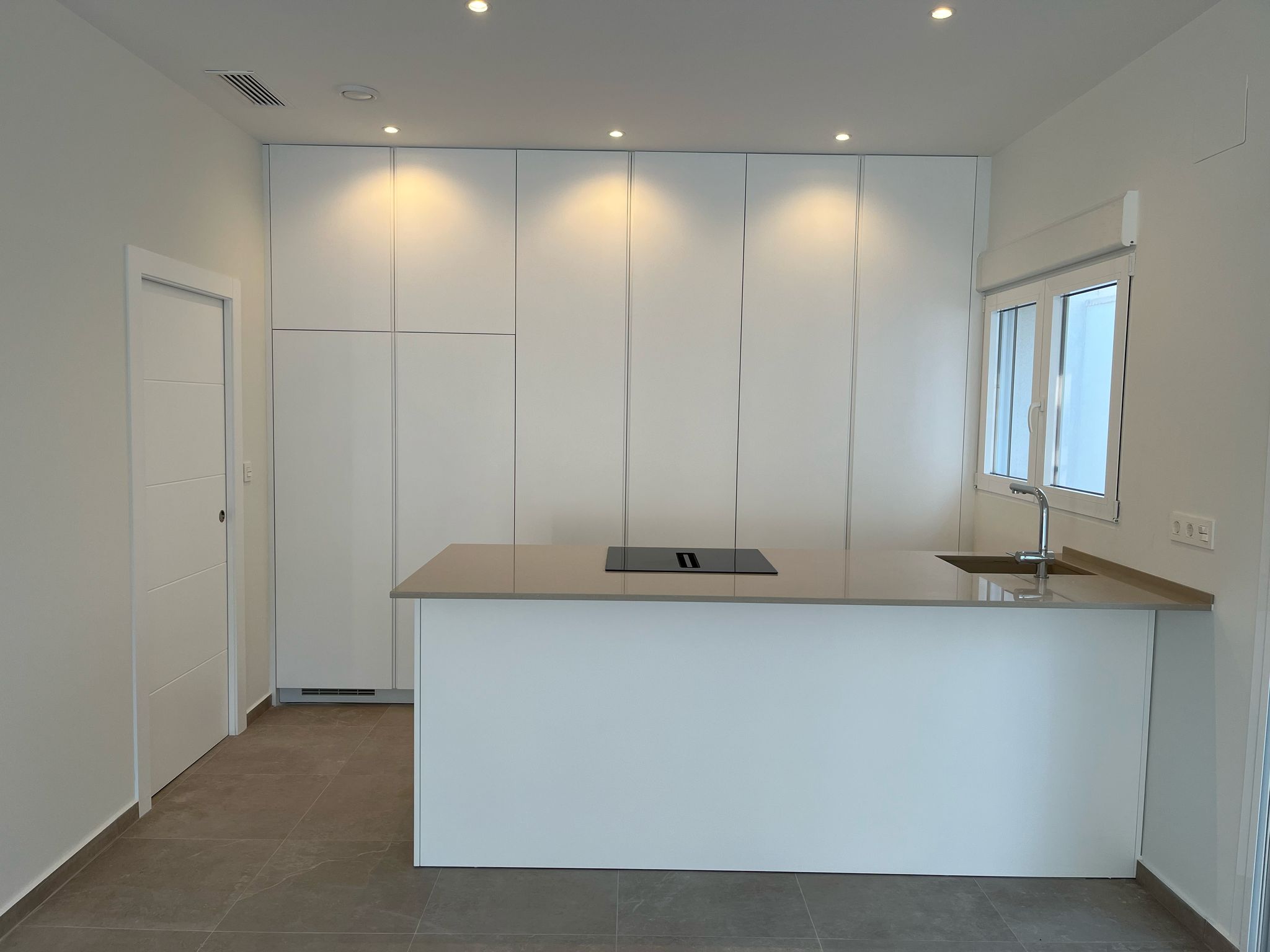 For sale - 3 Bedroom 2 Bathroom terraced in la Romana - la Romana  - Alicante