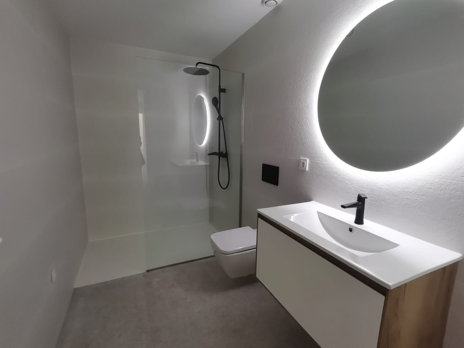 For sale - 3 Bedroom 2 Bathroom ground-floor in Torrevieja - Torrevieja  - Alicante