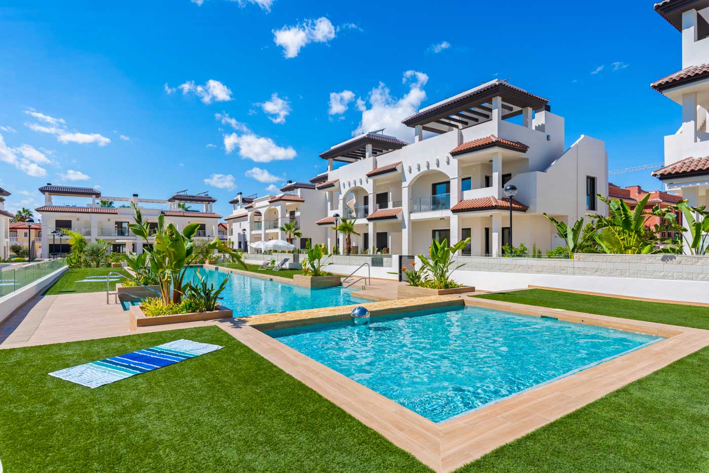 For sale - 2 Bedroom 2 Bathroom low-bungalow in Rojales - Rojales  - Alicante