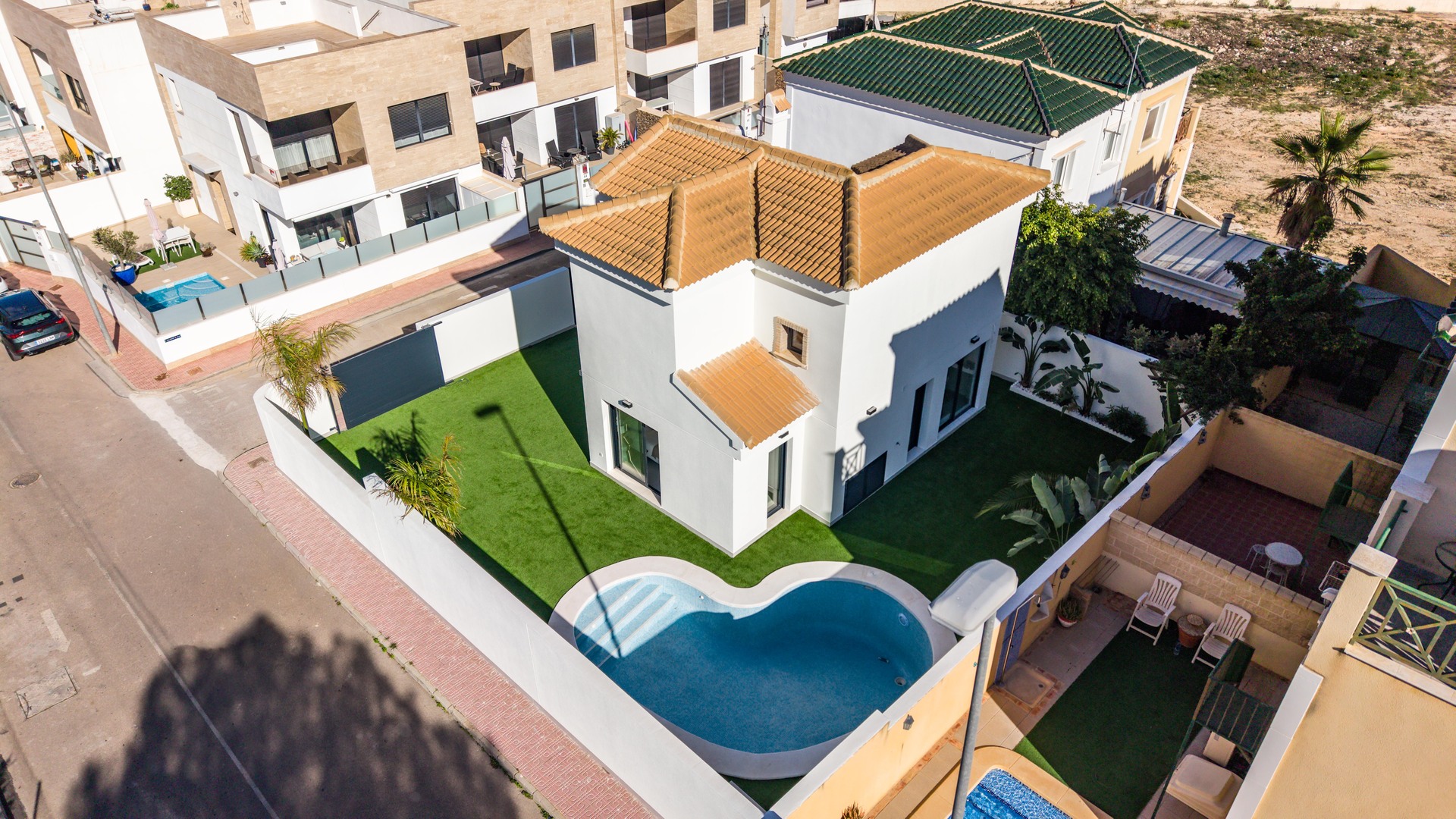 For sale - 3 Bedroom 2 Bathroom villa in Orihuela Costa - Orihuela Costa  - Alicante