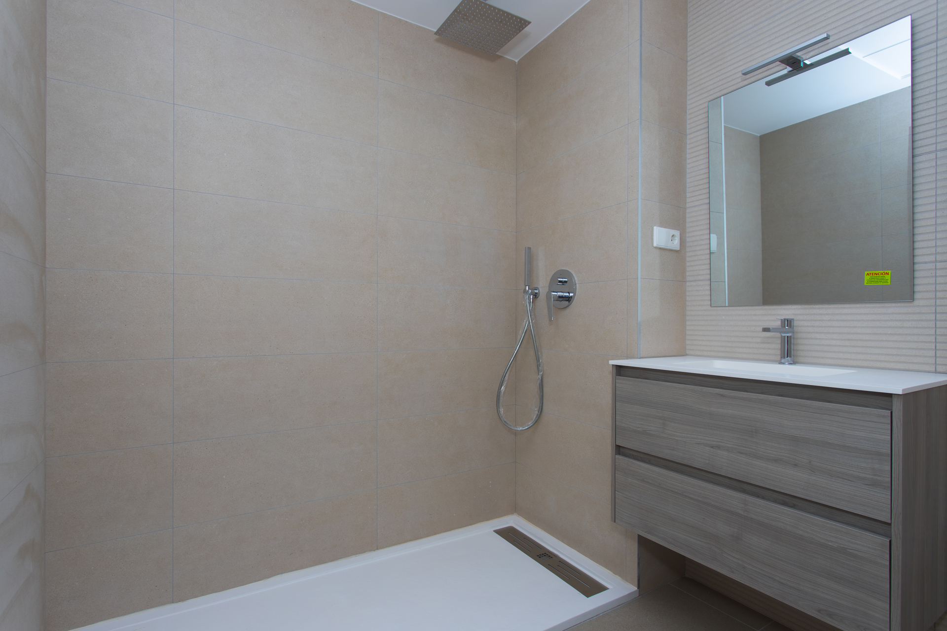 For sale - 3 Bedroom 3 Bathroom terraced in Monforte del Cid - Monforte del Cid  - Alicante