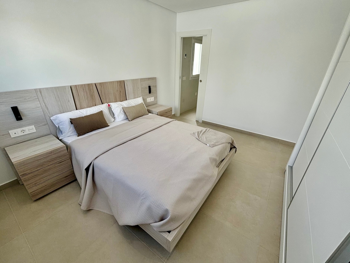 For sale - 3 Bedroom 2 Bathroom detached in Rojales - Rojales  - Alicante