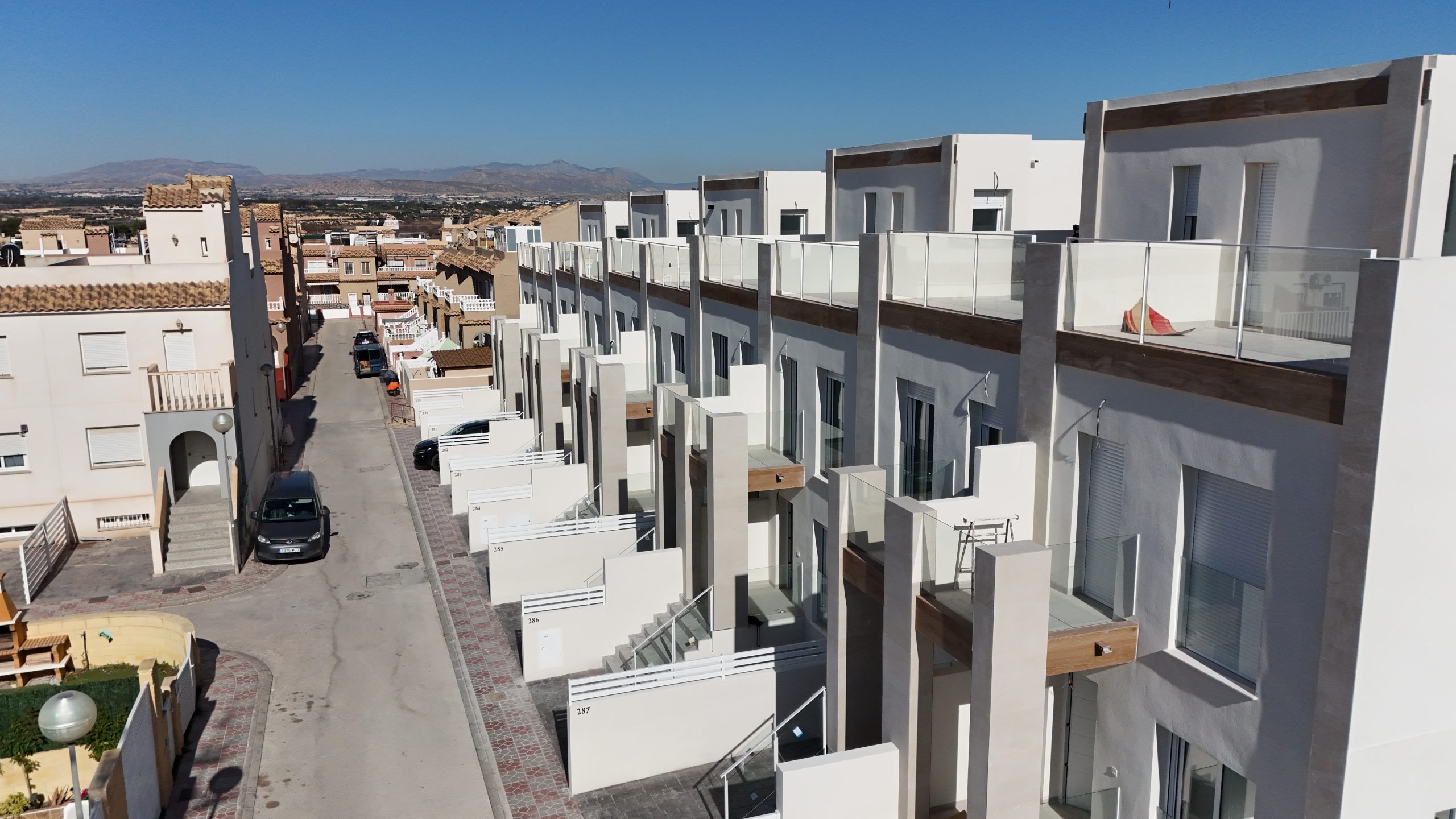 For sale - 2 Bedroom 2 Bathroom semi-detached in Gran Alacant - Gran Alacant  - Alicante