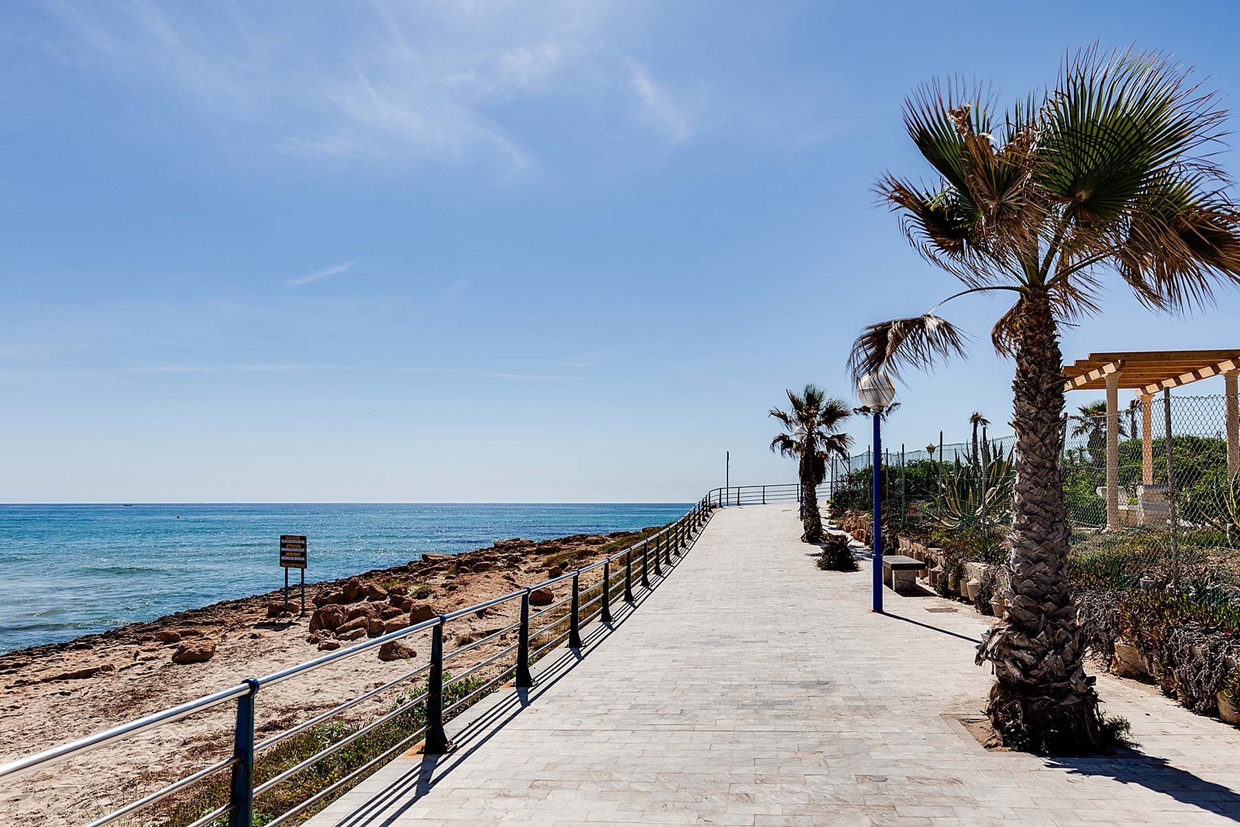 For sale - 3 Bedroom 3 Bathroom detached in Orihuela Costa - Orihuela Costa  - Alicante
