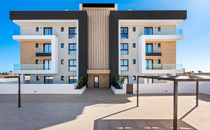 3 Bedroom 2 Bathroom apartment in Los Alcázares