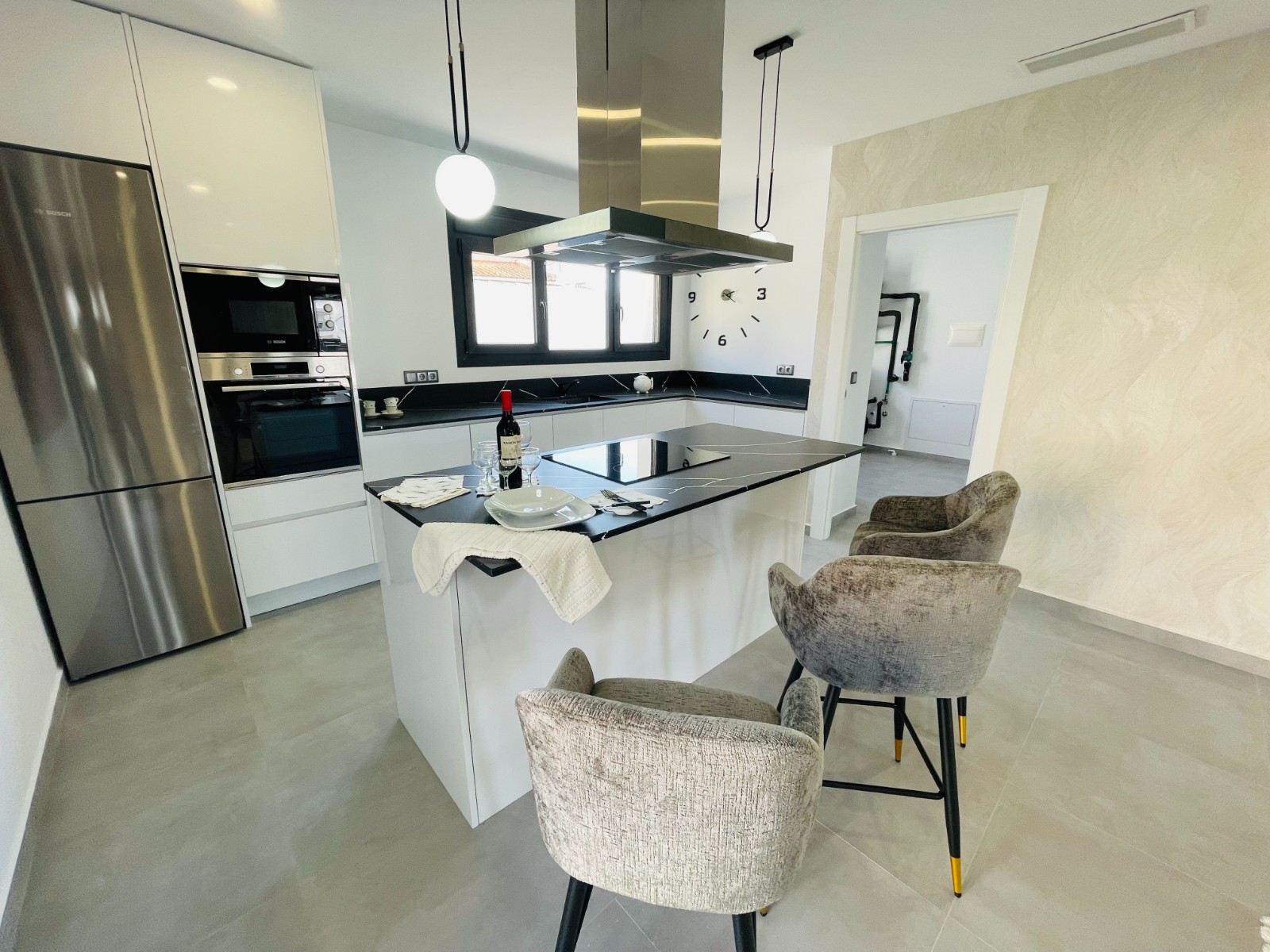 For sale - 5 Bedroom 4 Bathroom detached in Torrevieja - Torrevieja  - Alicante