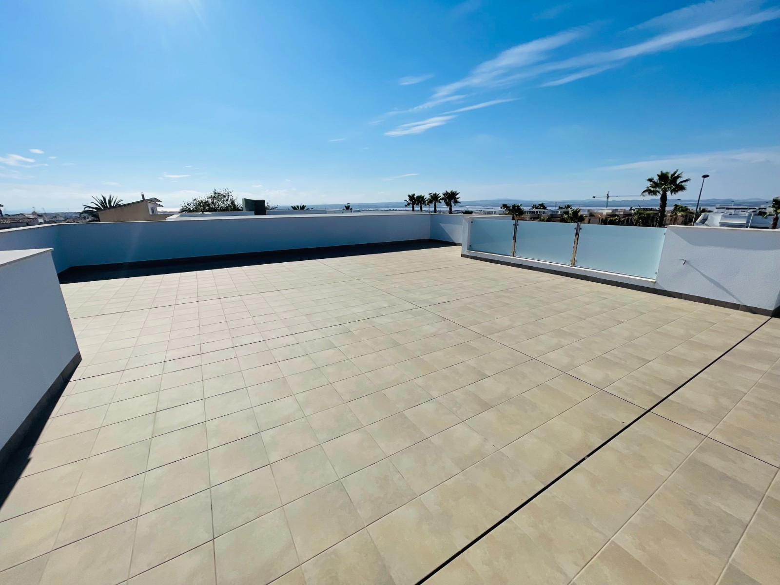 For sale - 5 Bedroom 4 Bathroom detached in Torrevieja - Torrevieja  - Alicante