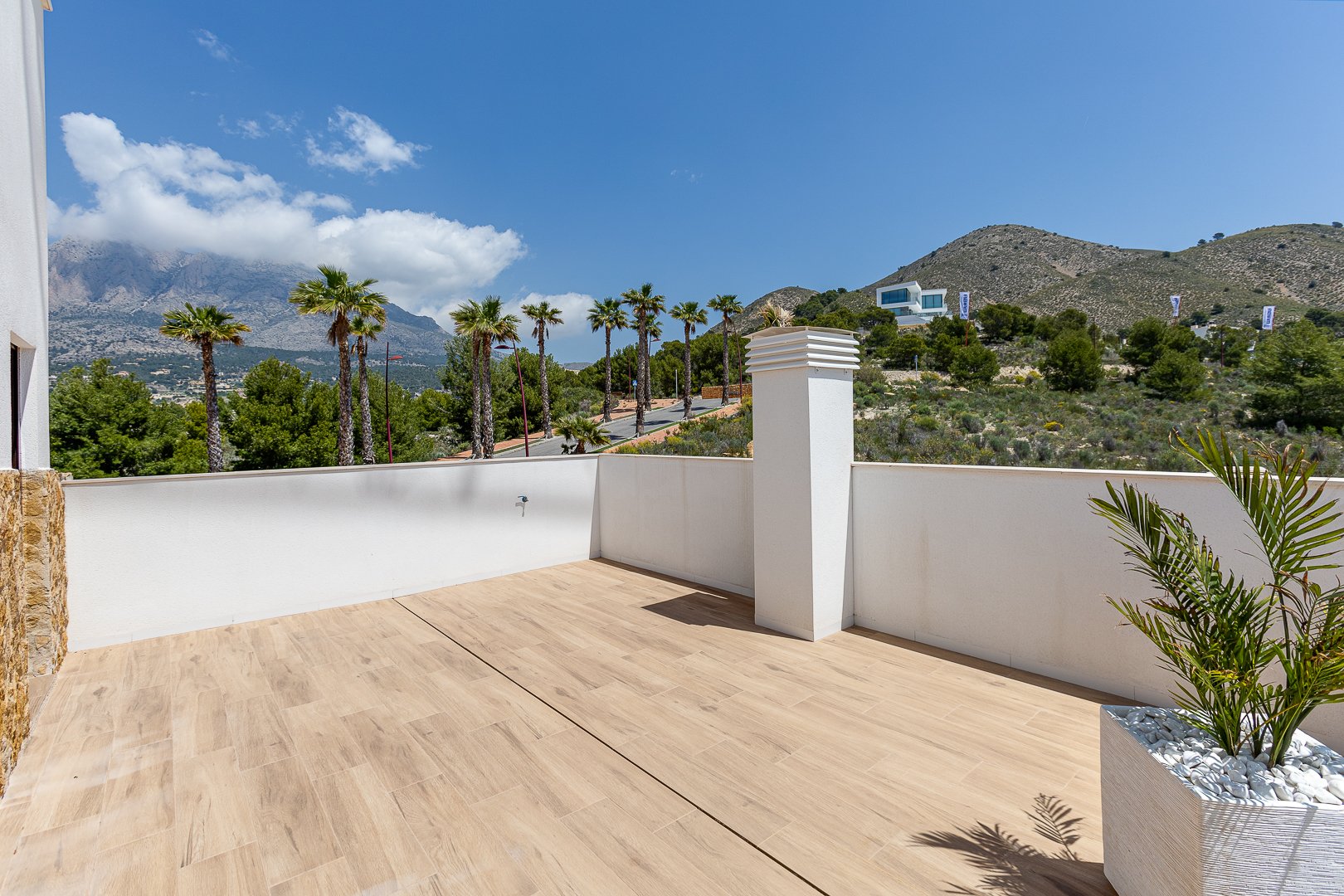 For sale - 4 Bedroom 3 Bathroom detached in Finestrat - Finestrat  - Alicante