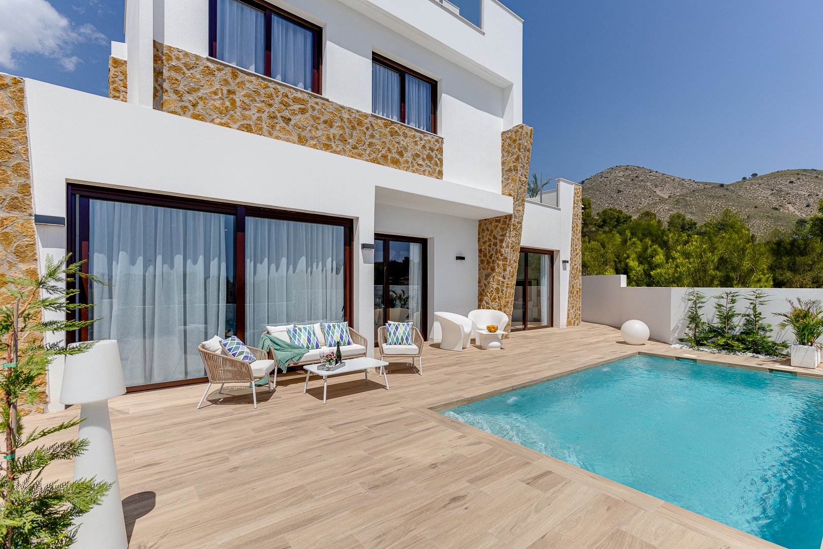 For sale - 3 Bedroom 4 Bathroom detached in Finestrat - Finestrat  - Alicante
