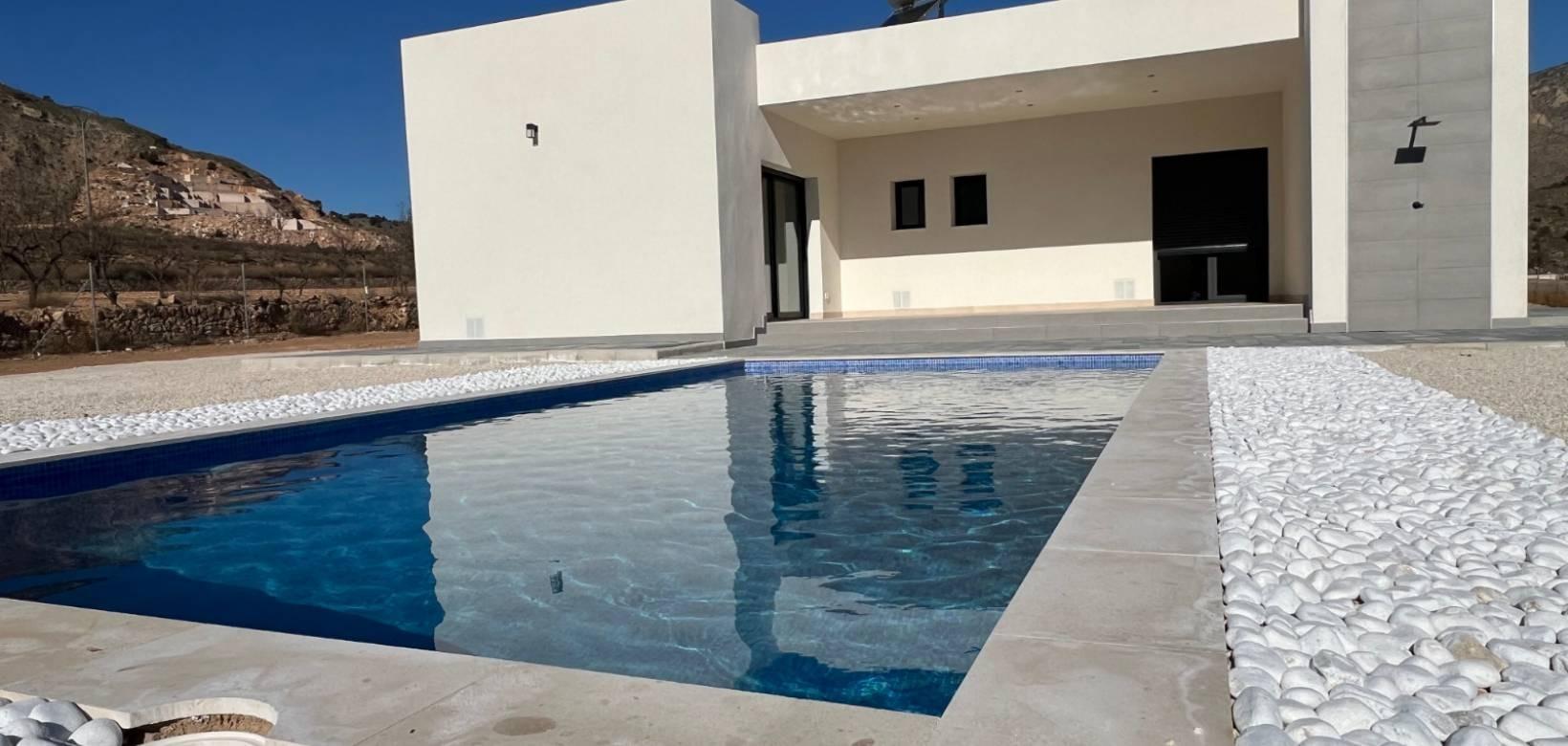 For sale - 3 Bedroom 2 Bathroom detached in La Canalosa - La Canalosa  - Alicante