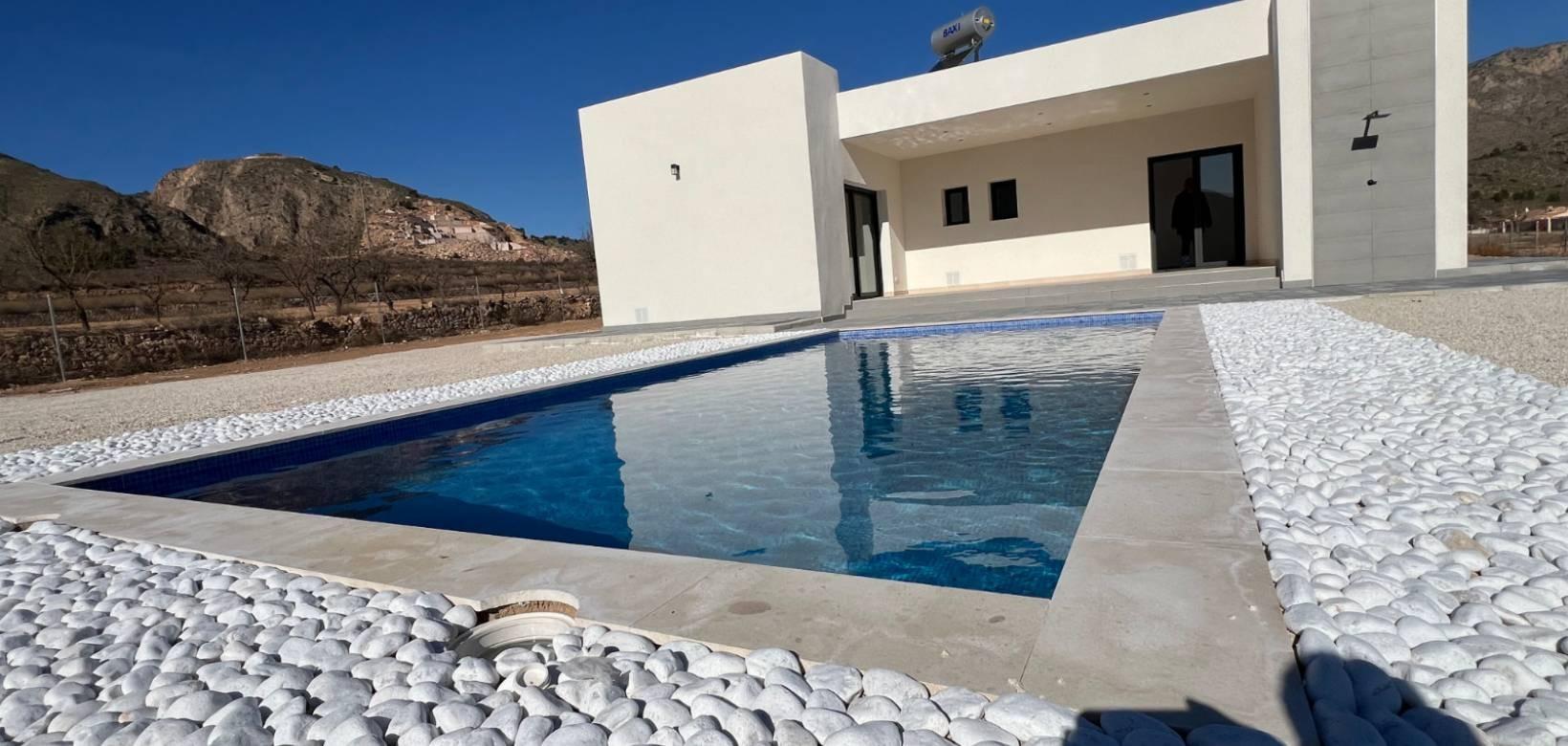 For sale - 3 Bedroom 2 Bathroom detached in La Canalosa - La Canalosa  - Alicante