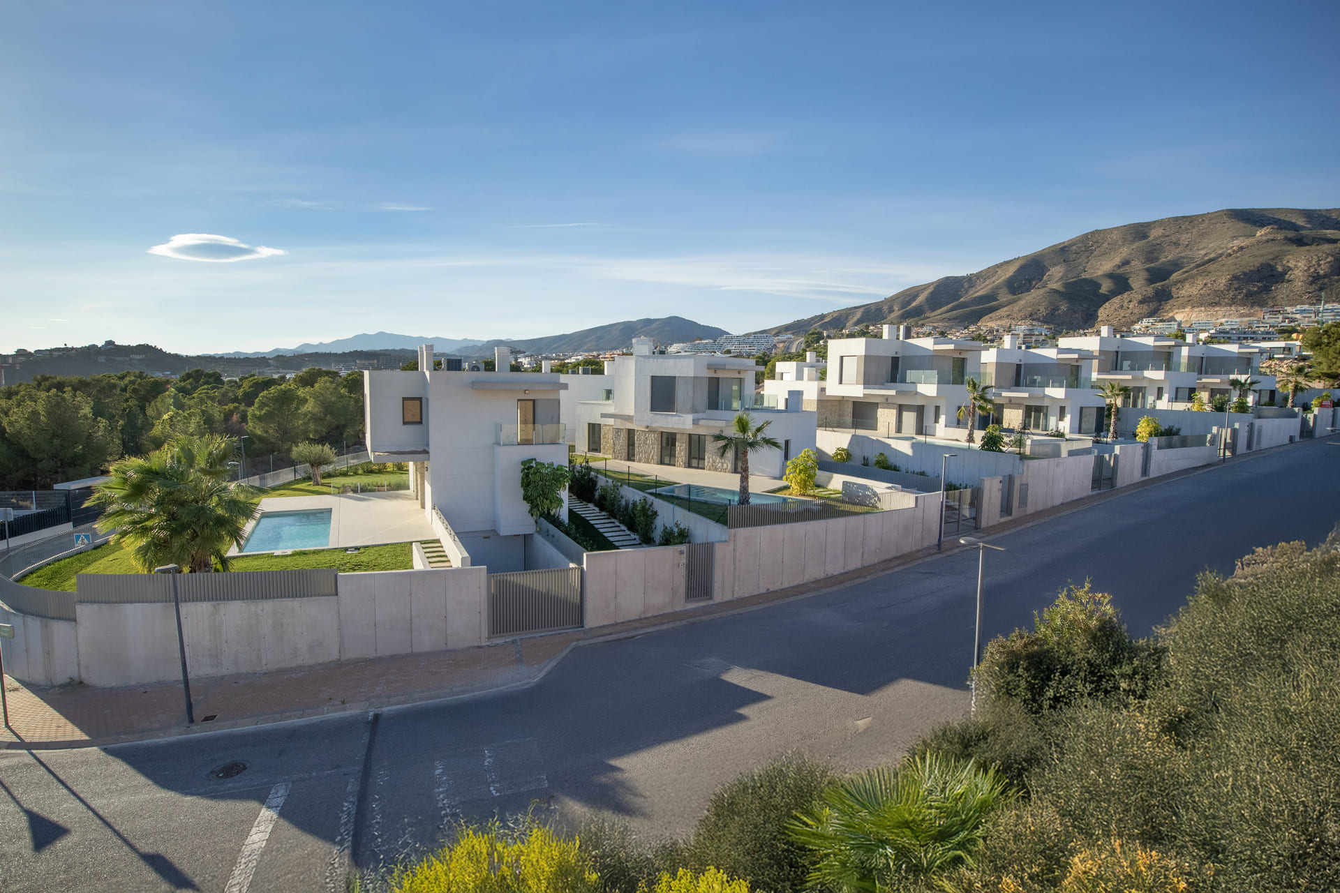 4 Bedroom 3 Bathroom detached in Finestrat