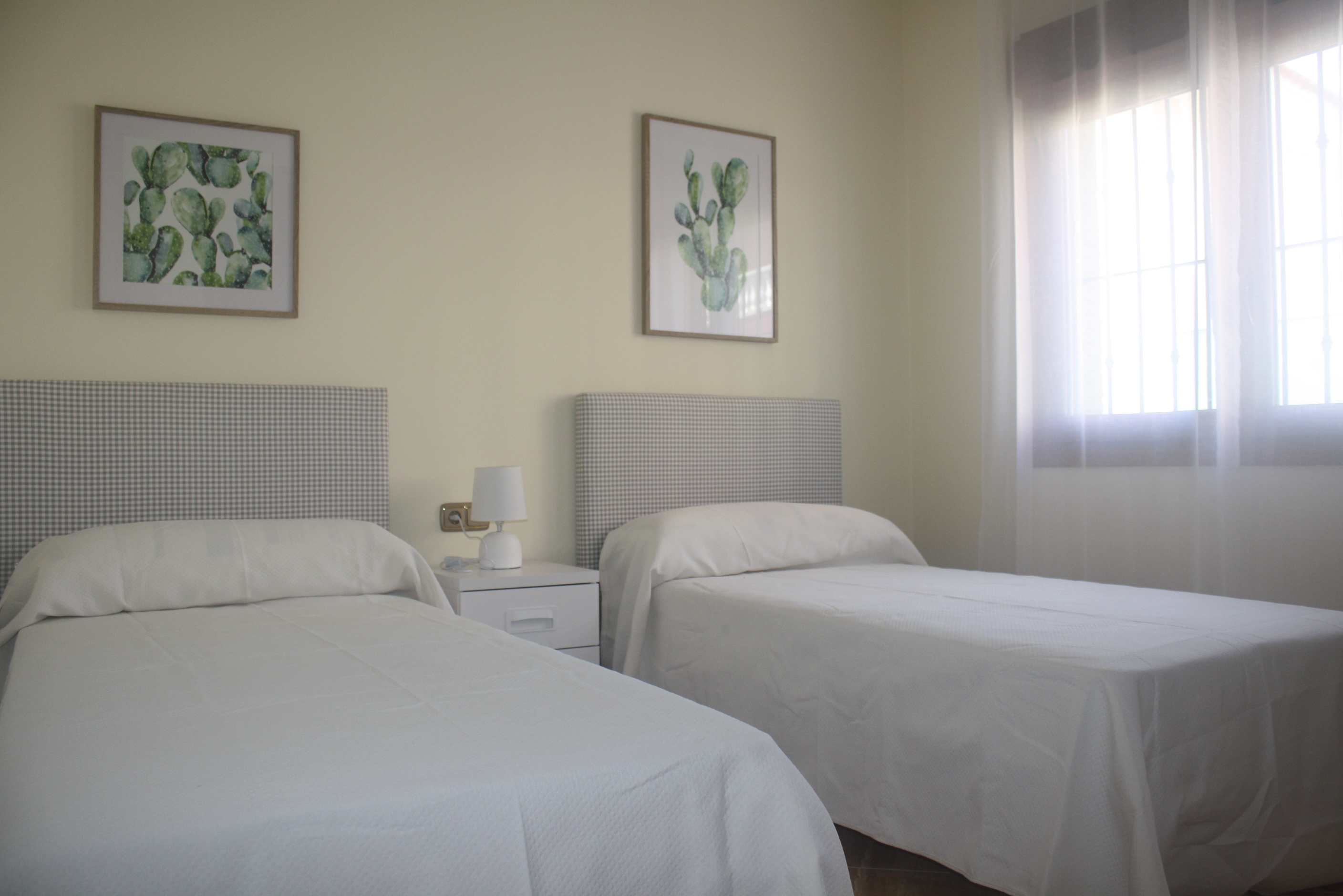 For sale - 3 Bedroom 4 Bathroom detached in Torrevieja - Torrevieja  - Alicante