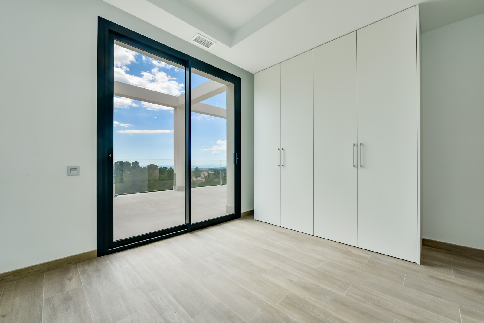 For sale - 7 Bedroom 7 Bathroom villa in Finestrat - Finestrat  - Alicante