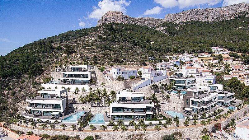 For sale - 4 Bedroom 5 Bathroom villa in Calpe - Calpe  - Alicante