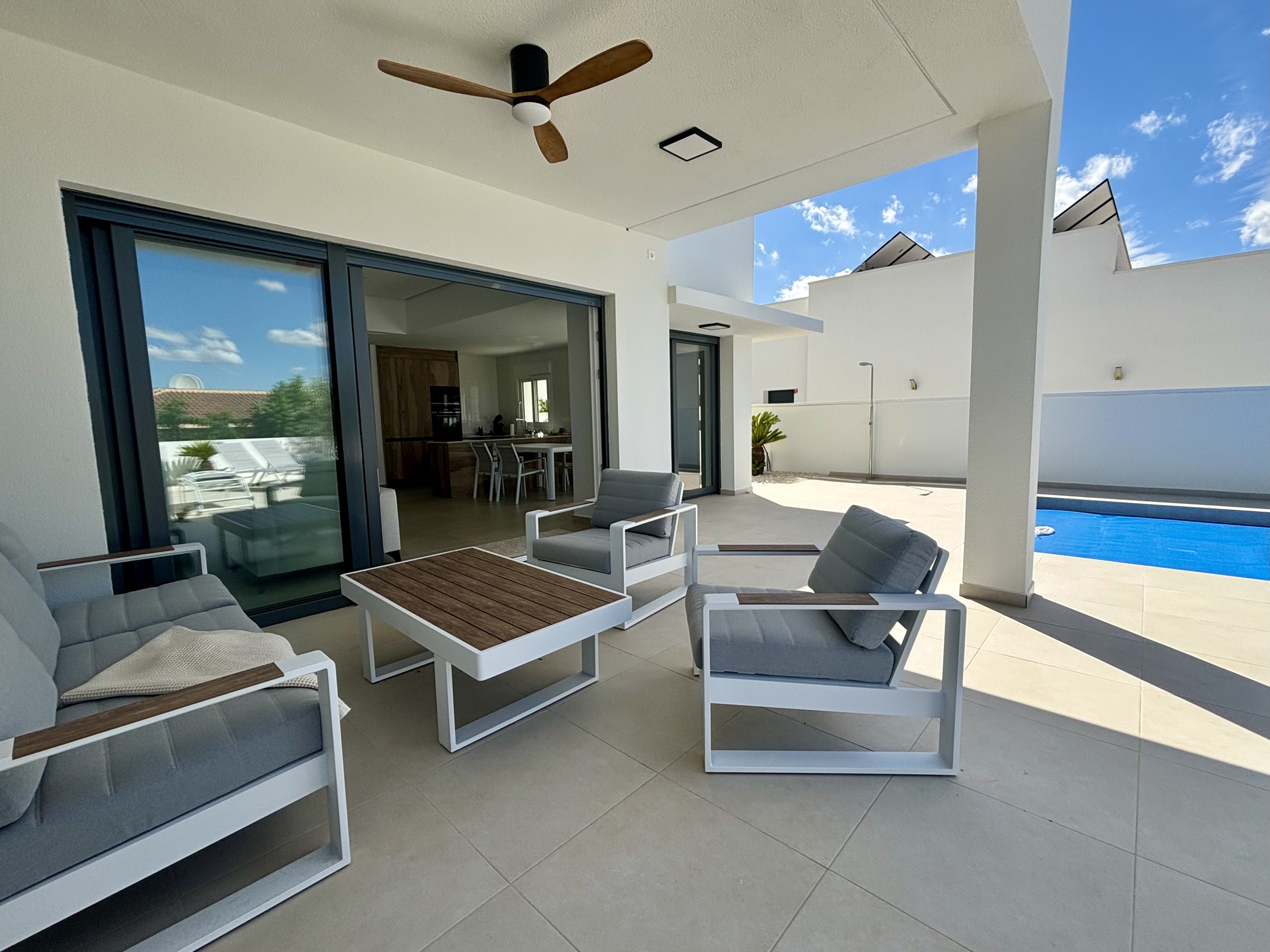 For sale - 3 Bedroom 2 Bathroom detached in Benijófar - Benijófar  - Alicante