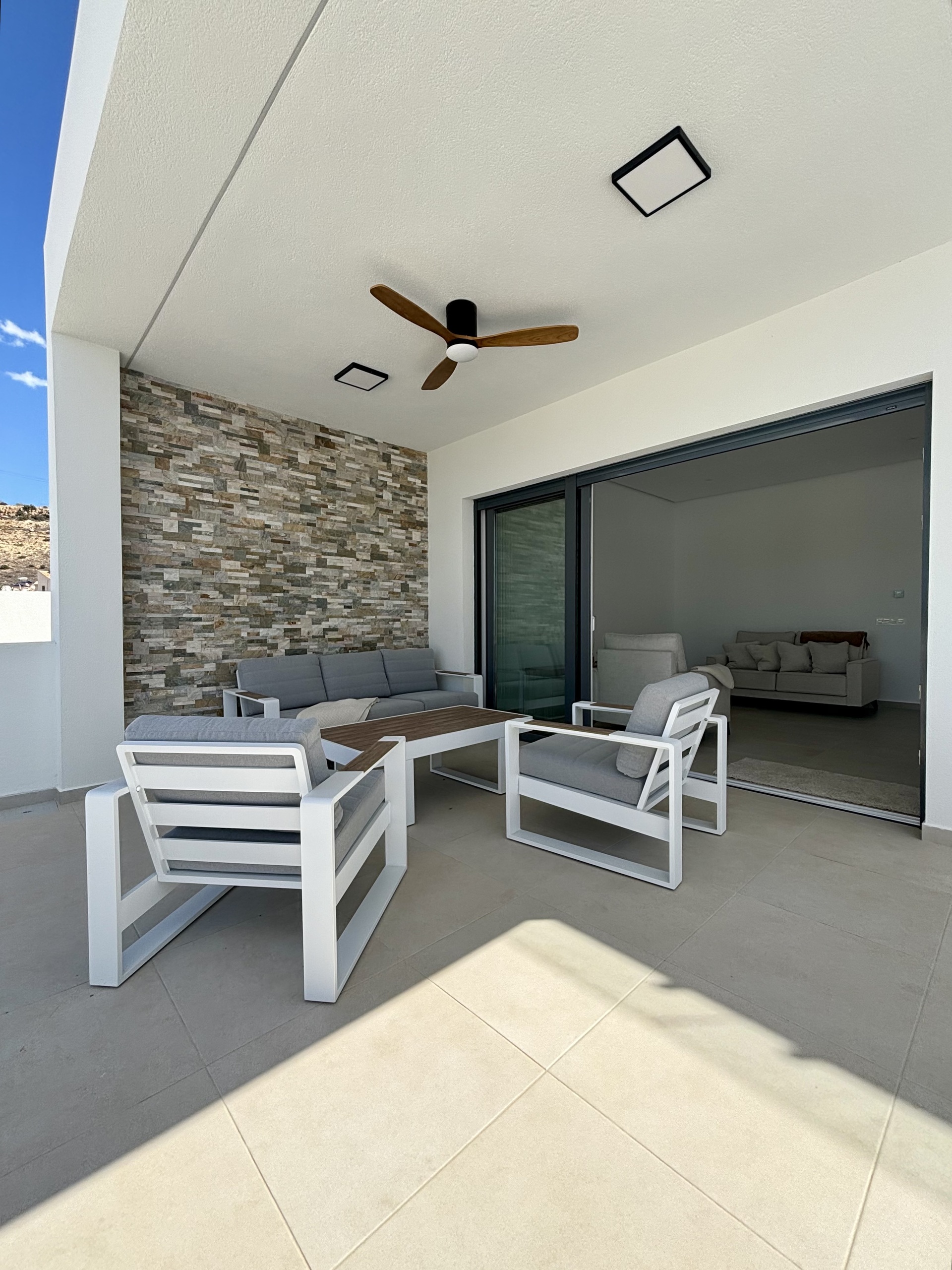 For sale - 3 Bedroom 2 Bathroom detached in Benijófar - Benijófar  - Alicante