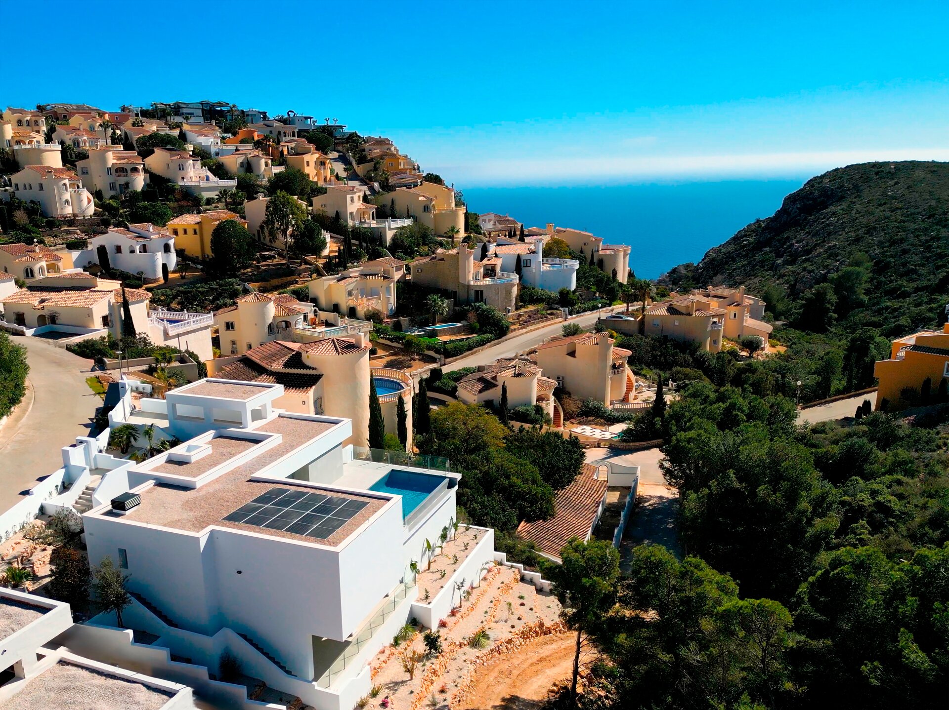 For sale - 4 Bedroom 5 Bathroom villa in Cumbre del Sol - Cumbre del Sol  - Alicante