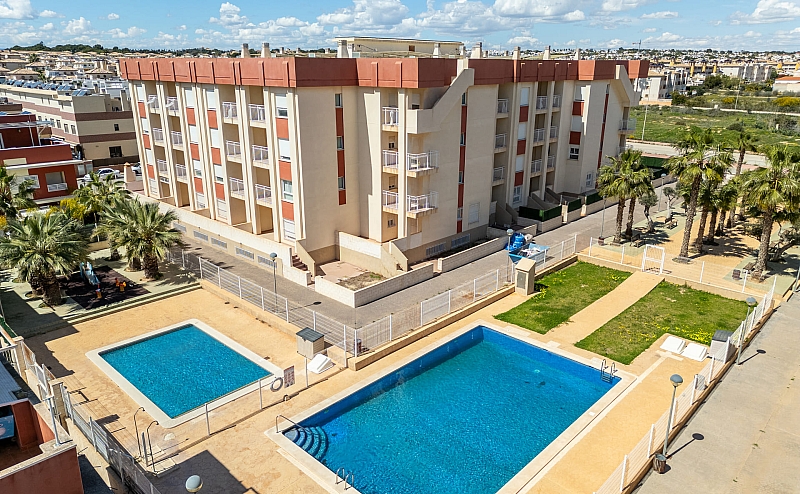 2 Bedroom 2 Bathroom apartment in Orihuela Costa