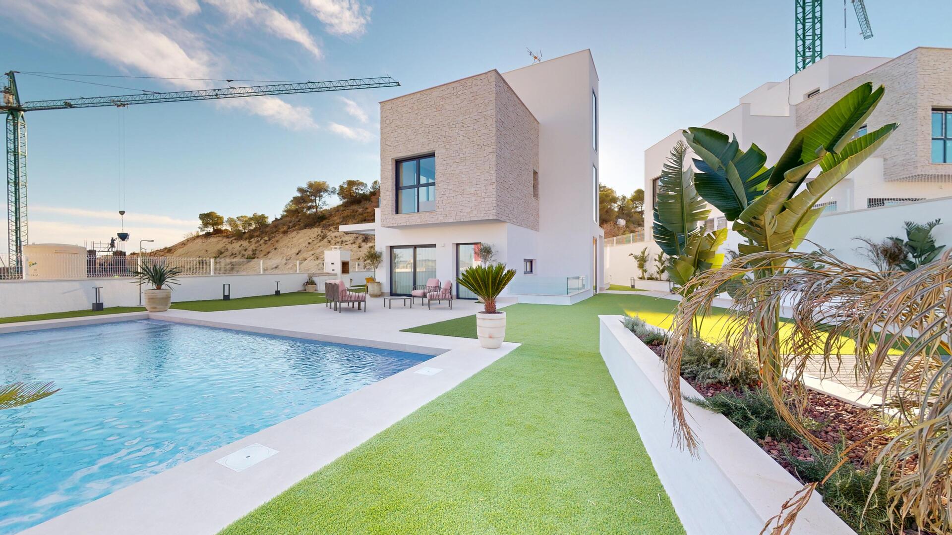 3 Bedroom 3 Bathroom detached in Finestrat