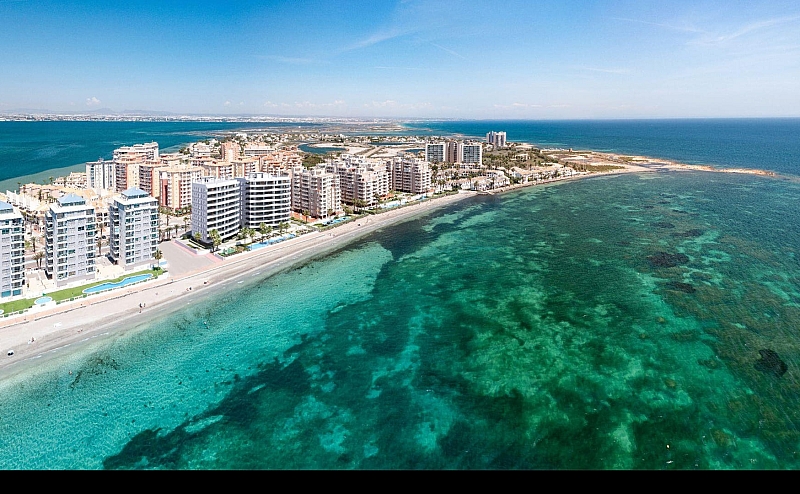 3 Bedroom 3 Bathroom apartment in La Manga del Mar Menor