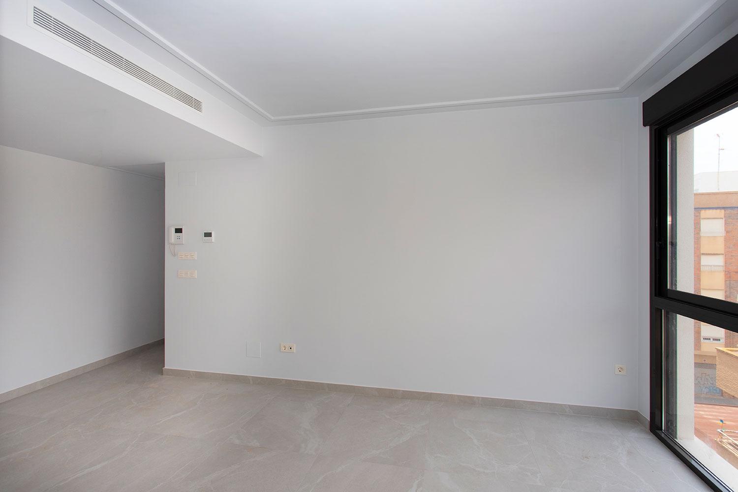 For sale - 2 Bedroom 2 Bathroom Apartment in Torrevieja - Paseo maritimo  - Alicante